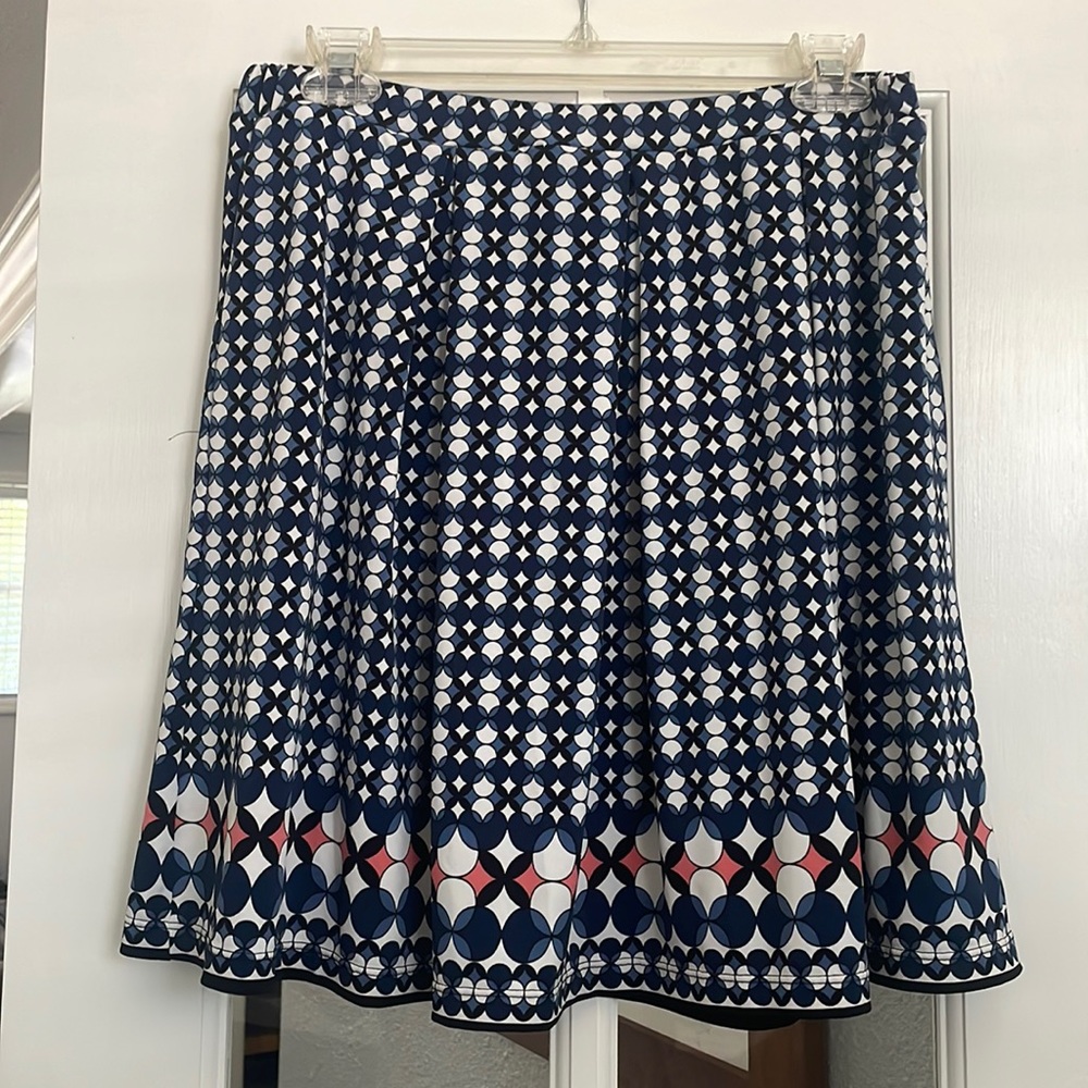 Flowy skirt navy print, size M